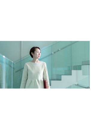 INTERVIEW 4